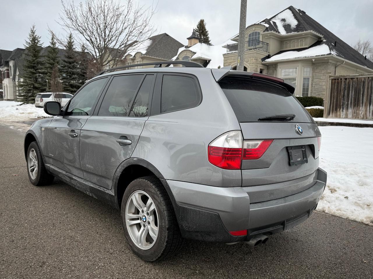 2010 BMW X3 28i Photo