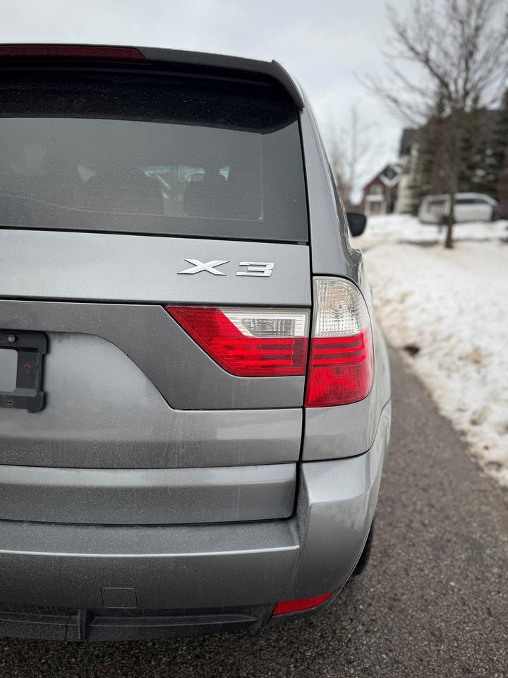 2010 BMW X3 28i Photo