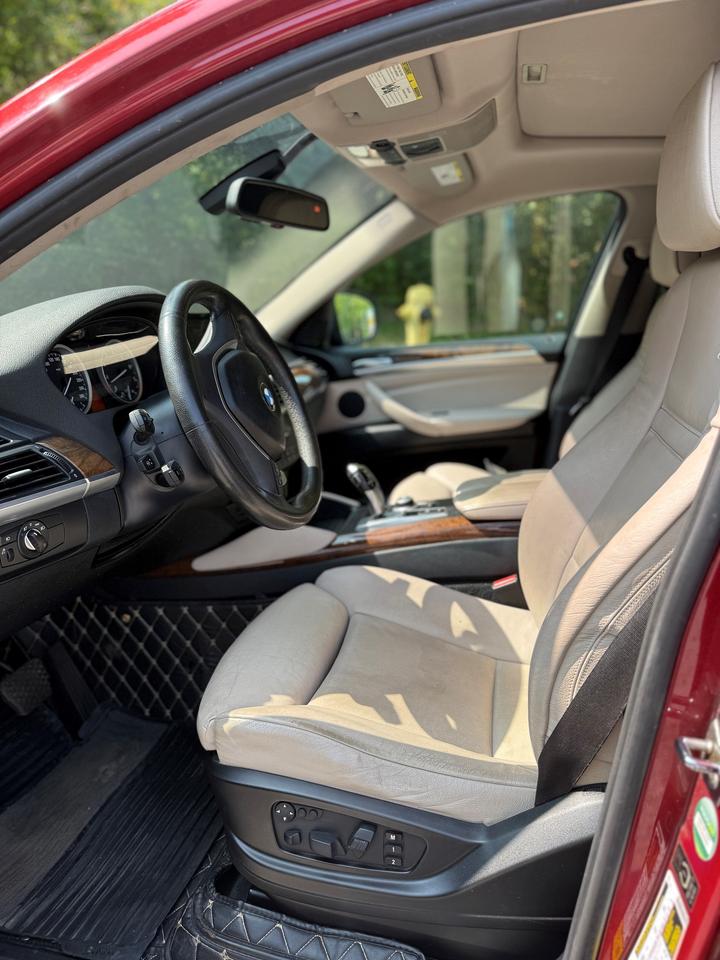 2009 BMW X6 35i Photo