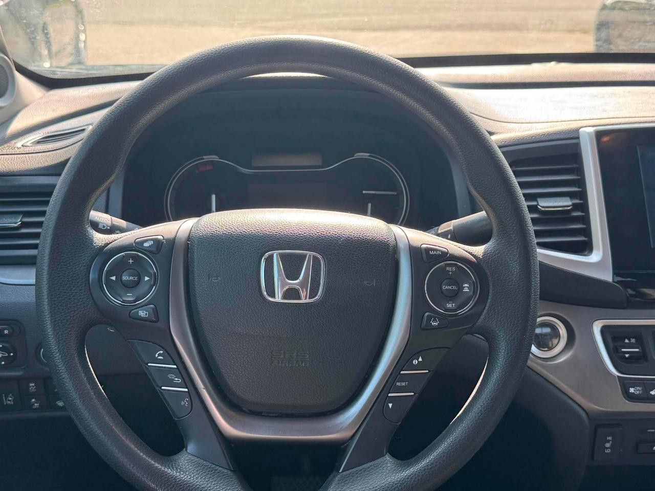 2017 Honda Ridgeline 4WD Crew Cab LX - Photo #13