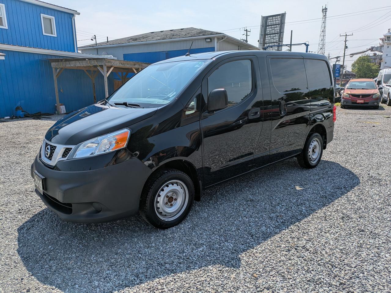 2019 Nissan NV200 S - Photo #1