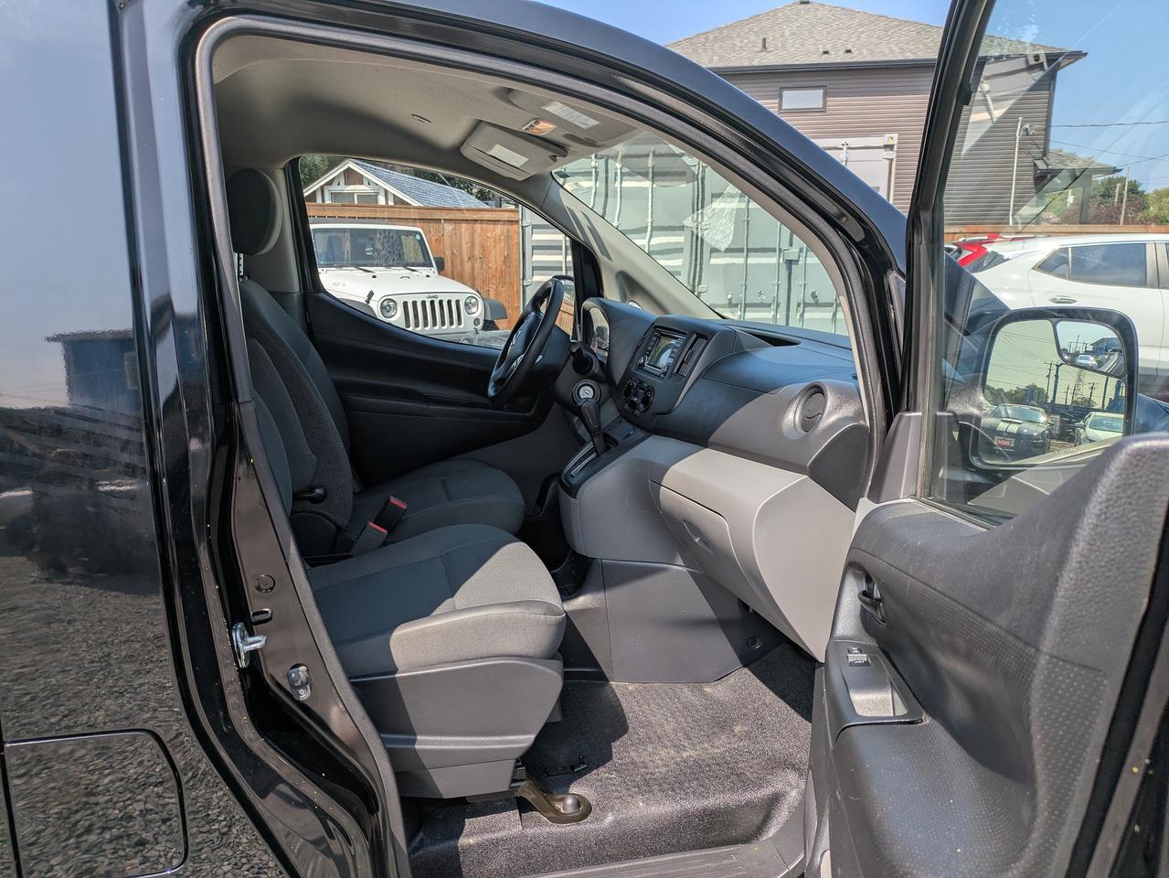2019 Nissan NV200 S Photo