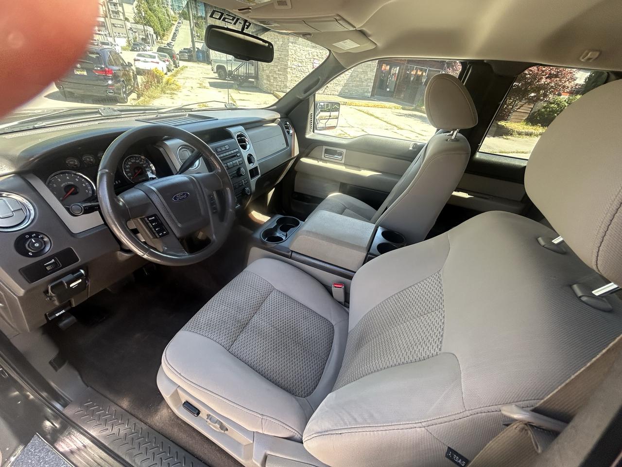 2010 Ford F-150 XL - Photo #10