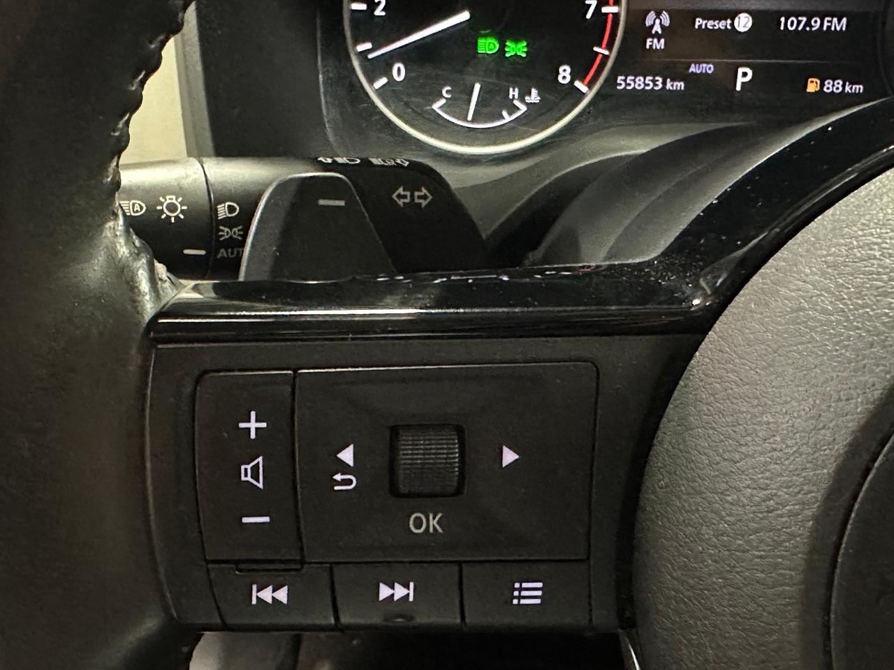 2021 Nissan Rogue SV PREMIUM | CLEAN CARFAX | LEATHER | SUNROOF | Photo