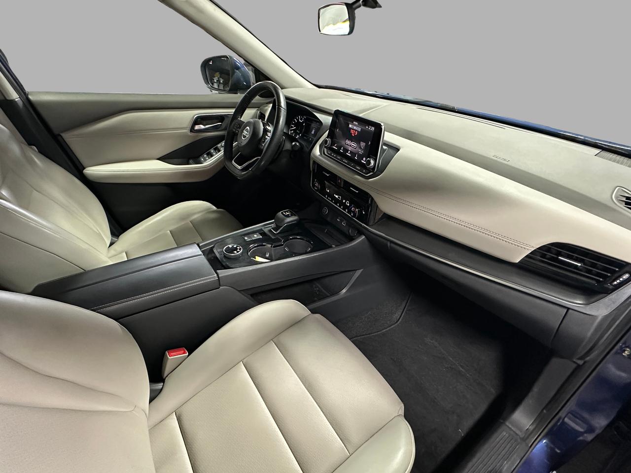 2021 Nissan Rogue SV PREMIUM | CLEAN CARFAX | LEATHER | SUNROOF | Photo