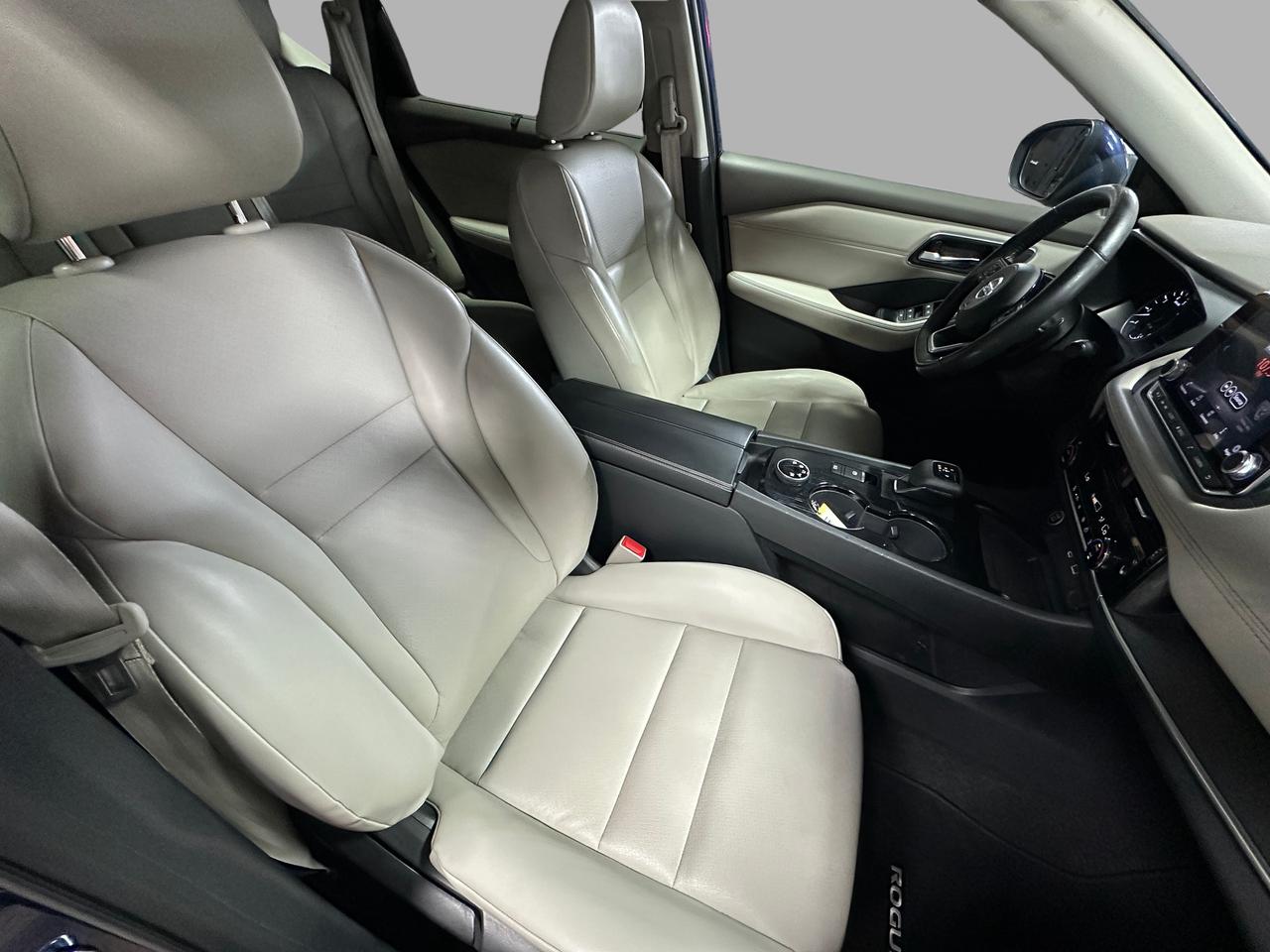 2021 Nissan Rogue SV PREMIUM | CLEAN CARFAX | LEATHER | SUNROOF | Photo