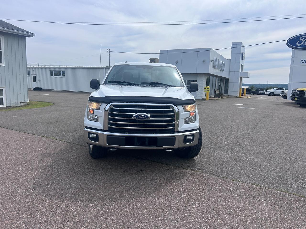 2016 Ford F-150 XLT SUPERCAB 4WD Photo1