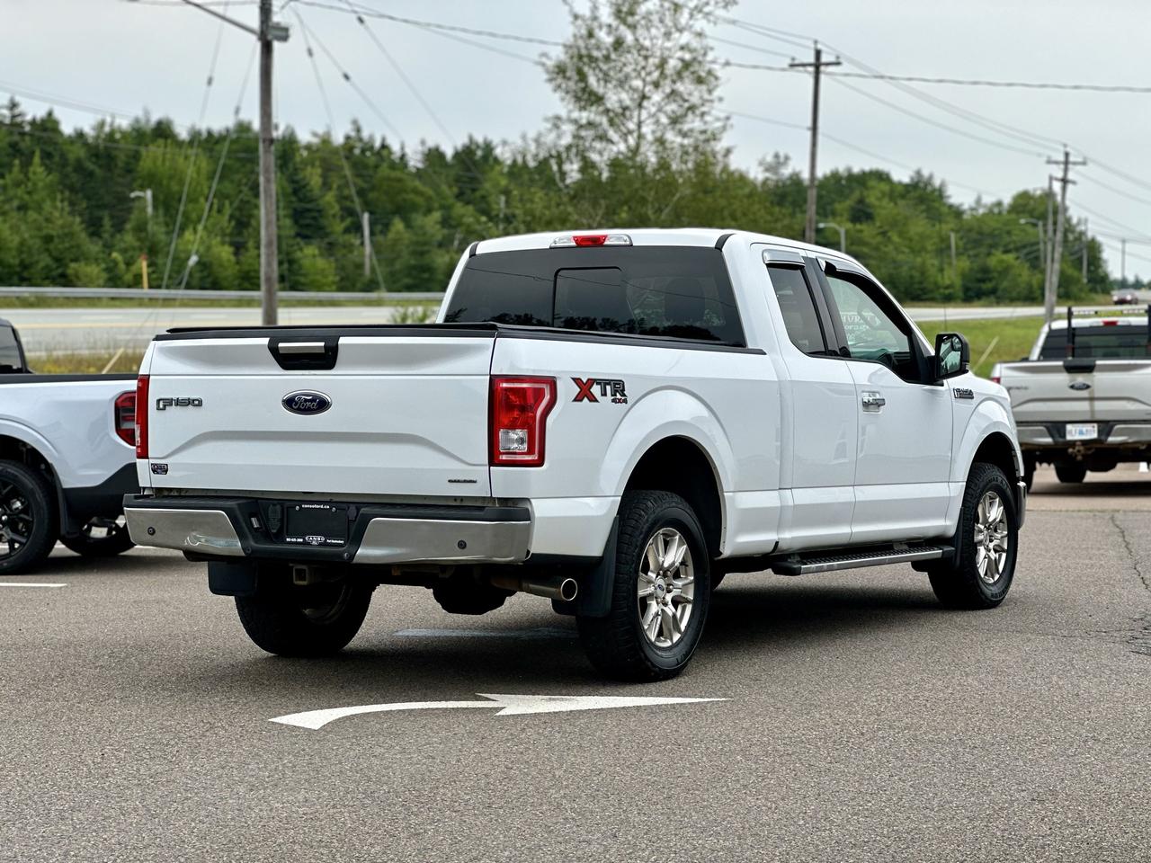 2016 Ford F-150 XLT SUPERCAB 4WD Photo4