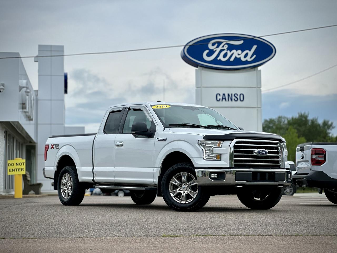 2016 Ford F-150 XLT SUPERCAB 4WD Photo0
