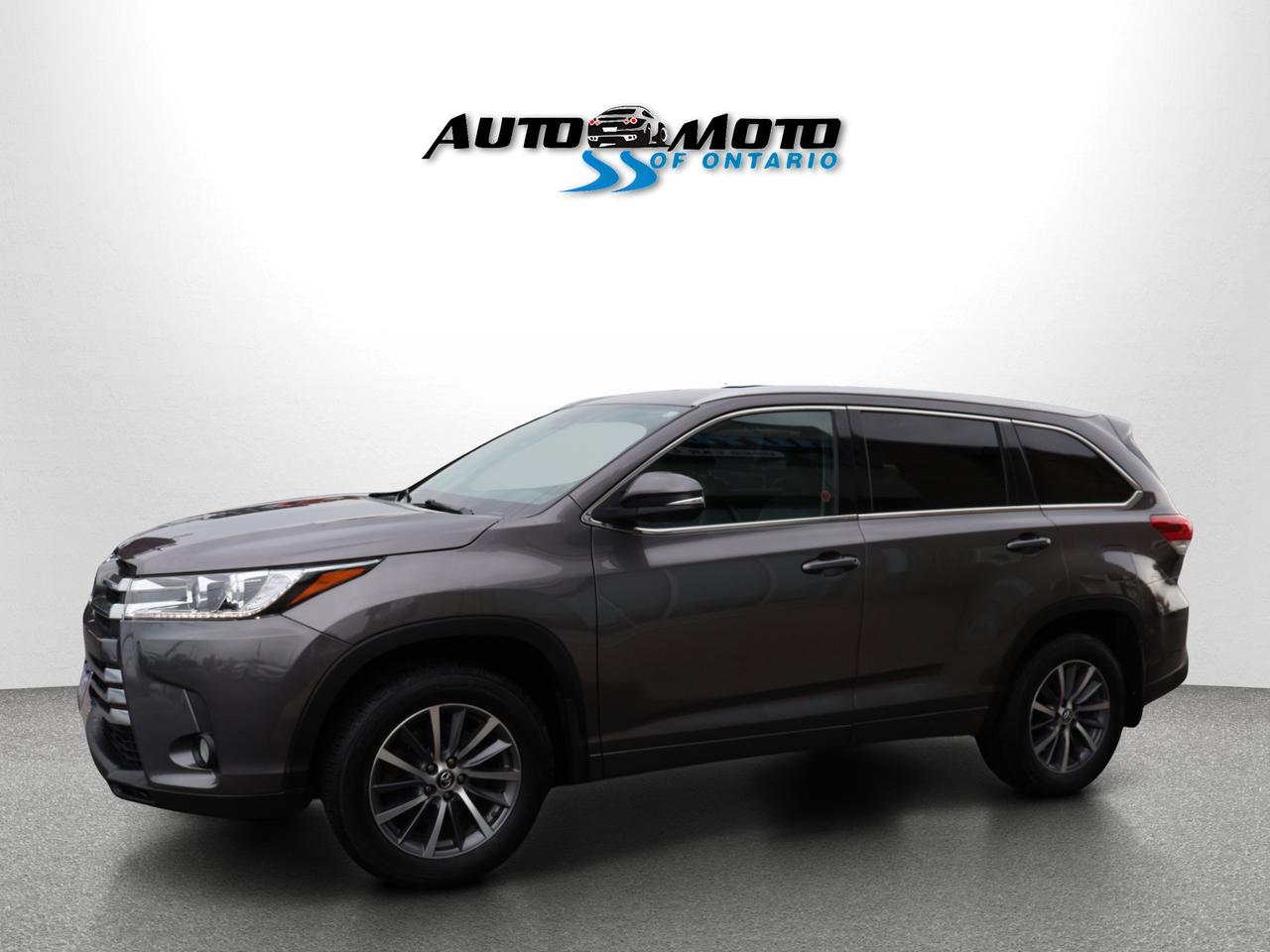 2017 Toyota Highlander V6 XLE AWD CERTIFIED *21 SERVICE HISTORY* CAMERA NAV BLUETOOTH LEATHER HEATED SEATS CRUISE ALLOYS Photo2