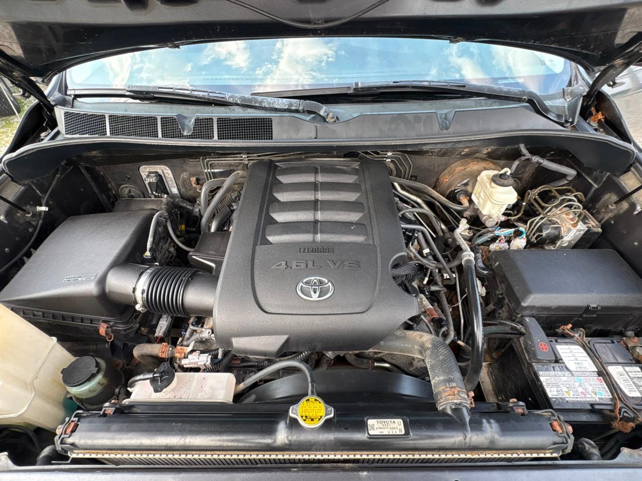 2011 Toyota Tundra 2WD Double Cab 146" 4.6L SR5 Photo