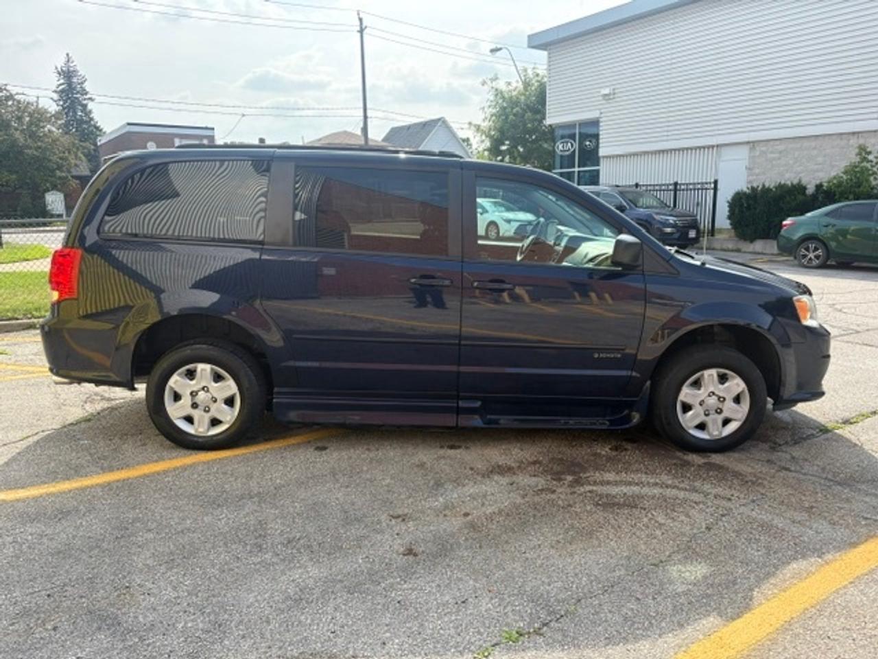 2013 Dodge Grand Caravan SAVARIA WHEEL CHAIR ACCESSIBLE-REAR CAMERA-TV/DVD Photo