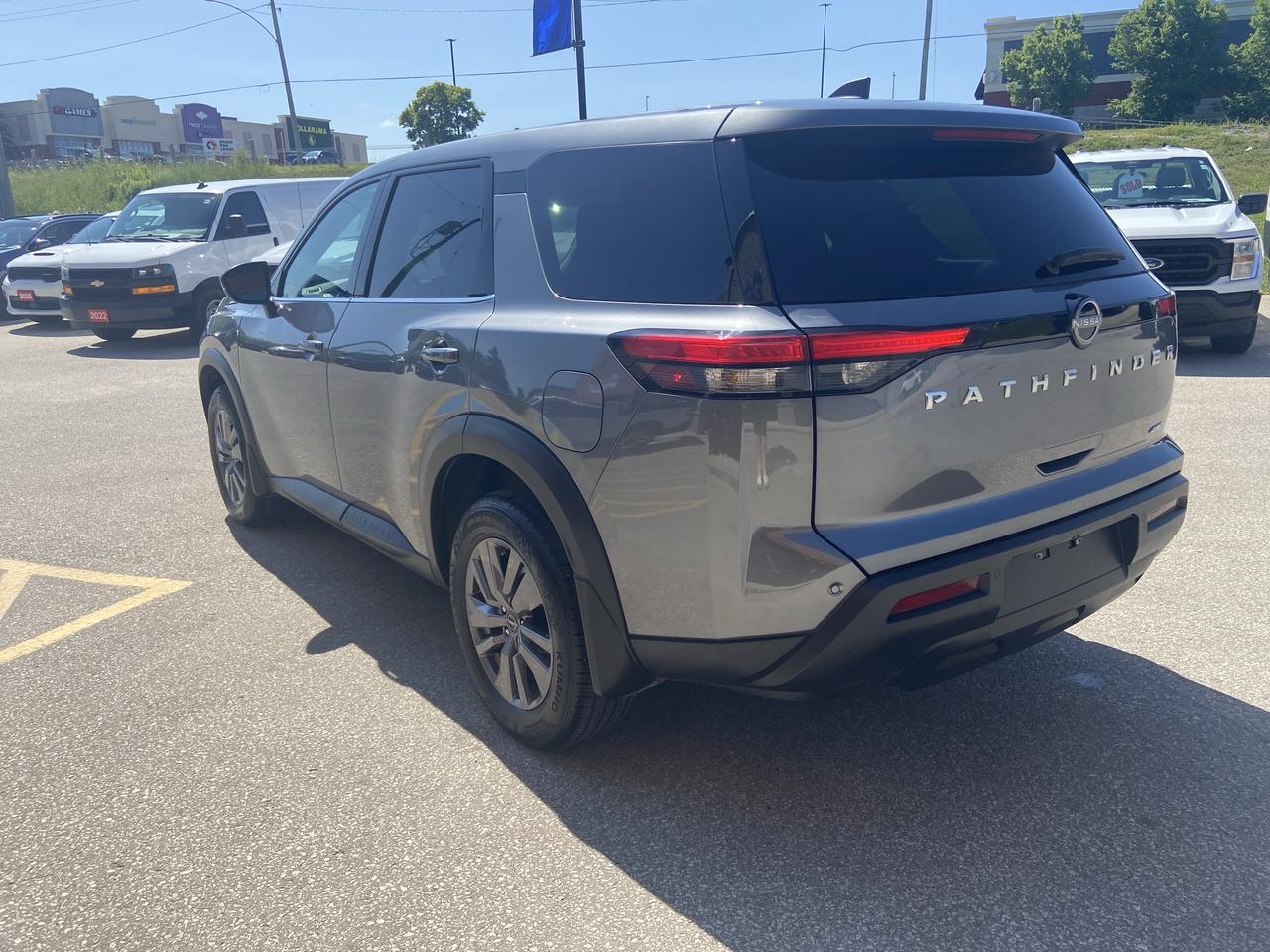 2024 Nissan Pathfinder S 4WD Photo