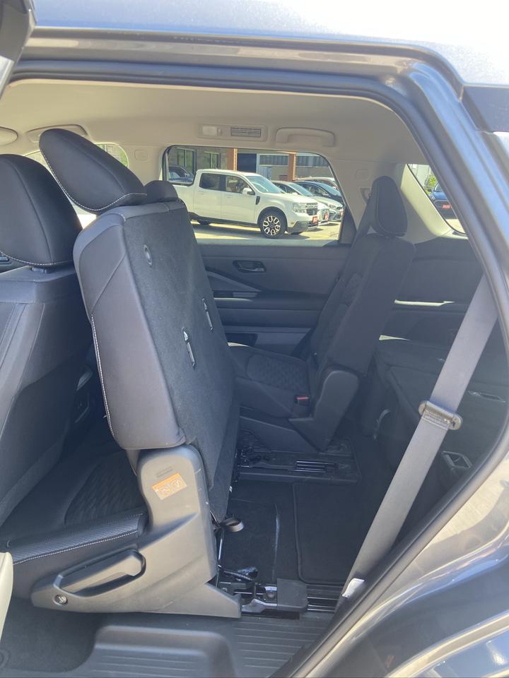 2024 Nissan Pathfinder S 4WD Photo
