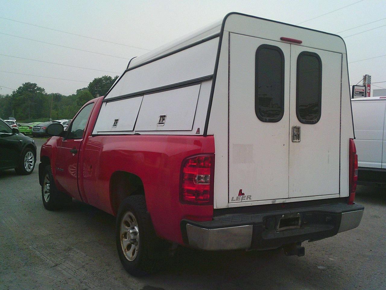2013 Chevrolet Silverado 1500 2WD Reg Cab 133.0  WT Photo