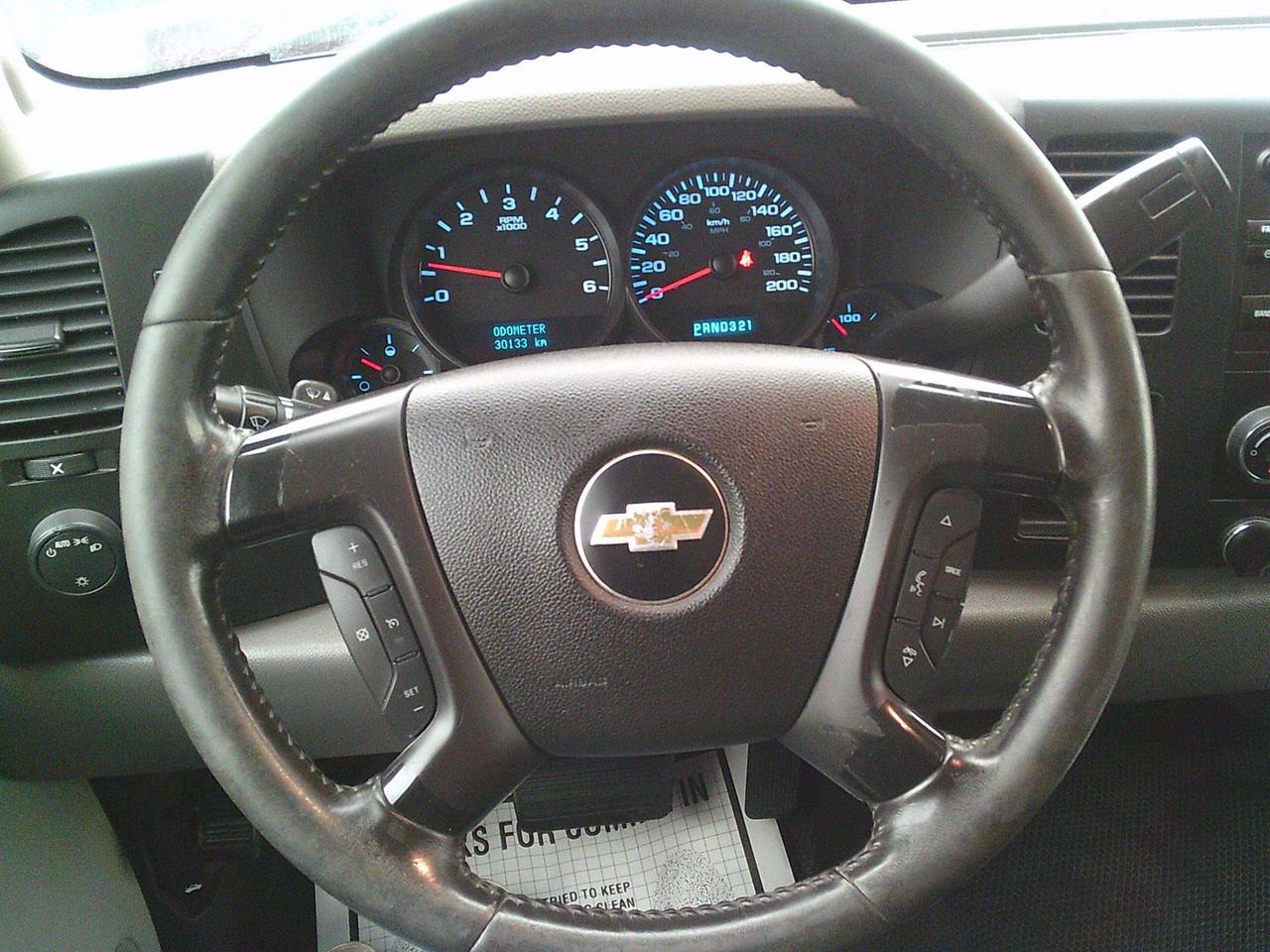 2013 Chevrolet Silverado 1500 2WD Reg Cab 133.0  WT Photo