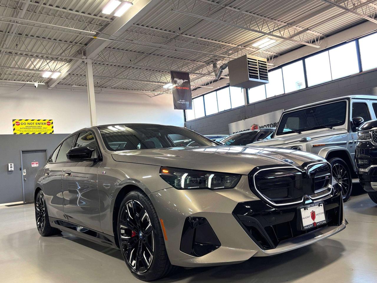2024 BMW i5 M60 xDrive|ARVIEW|HUD|NAV|CARBON|3DCAM|BOWERSAUDIO Photo