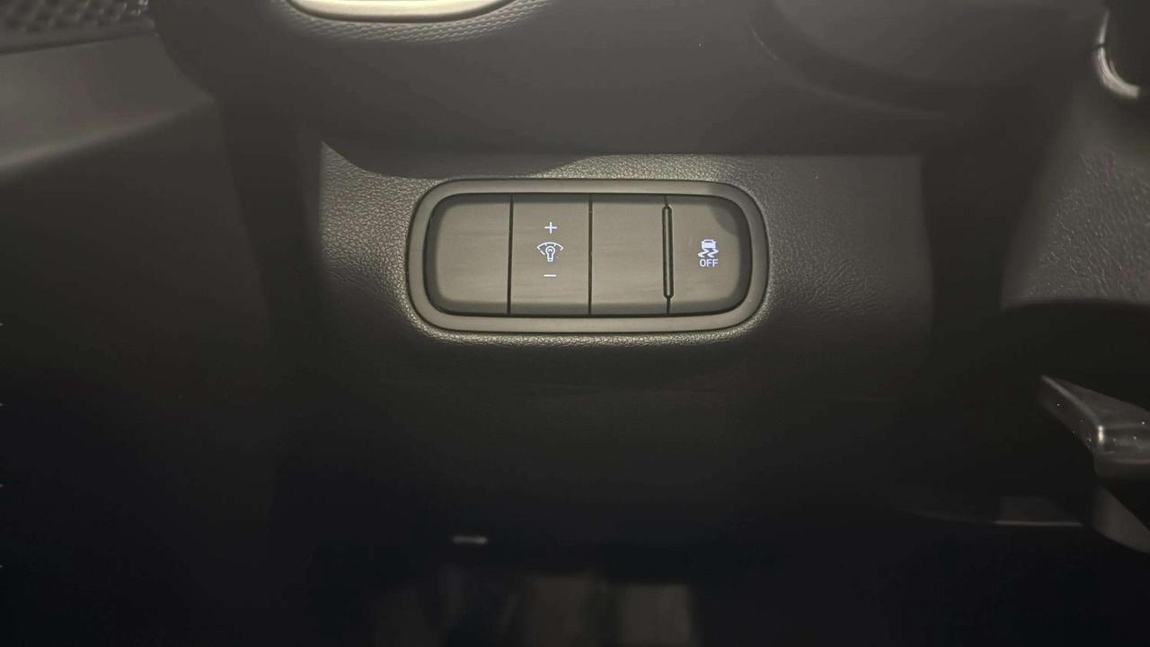 2023 Hyundai Venue ESSENTIAL | CLEAN CARFAX | 1 OWNER | CARPLAY Photo