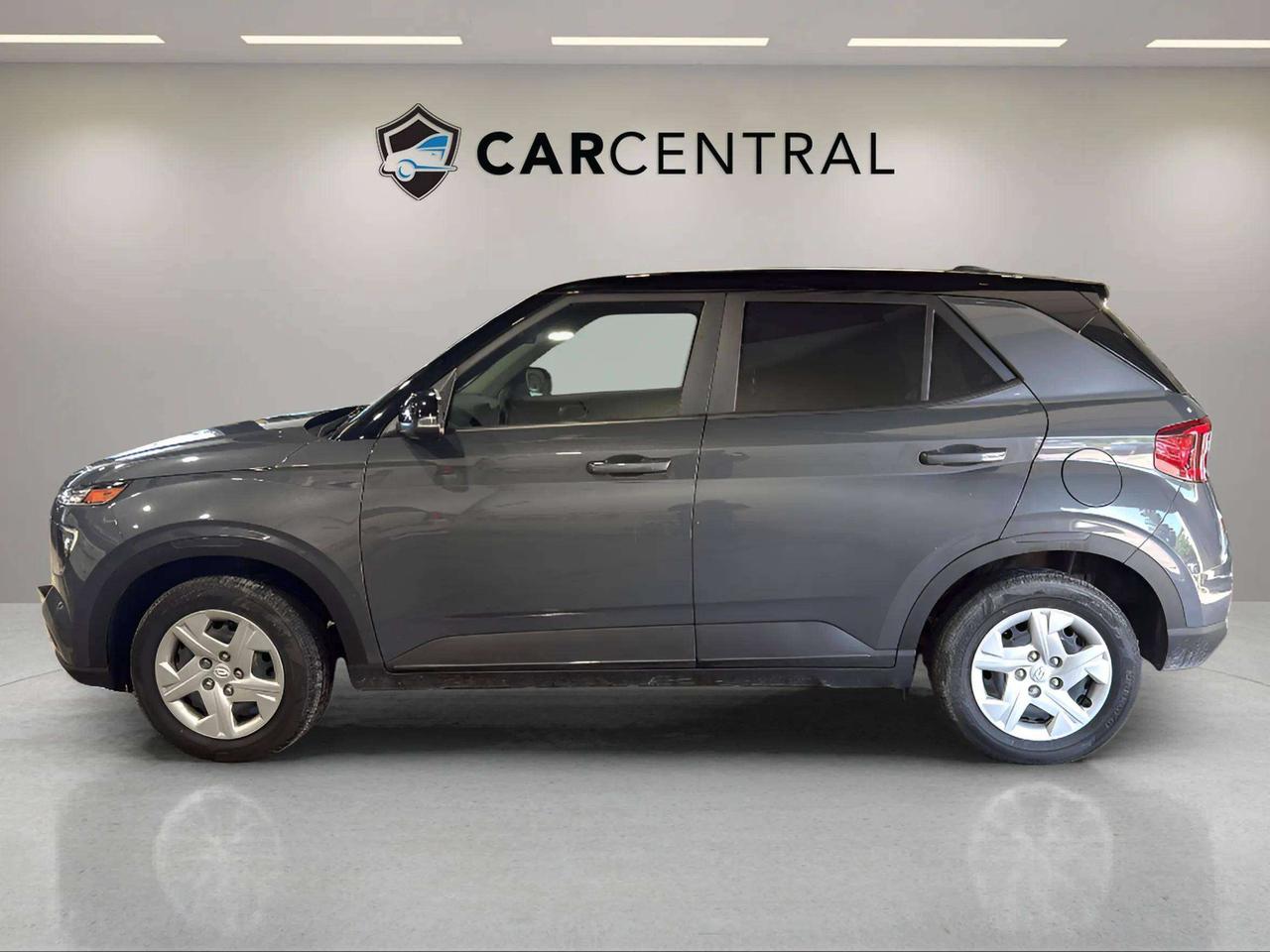 2023 Hyundai Venue ESSENTIAL | CLEAN CARFAX | 1 OWNER | CARPLAY Photo5