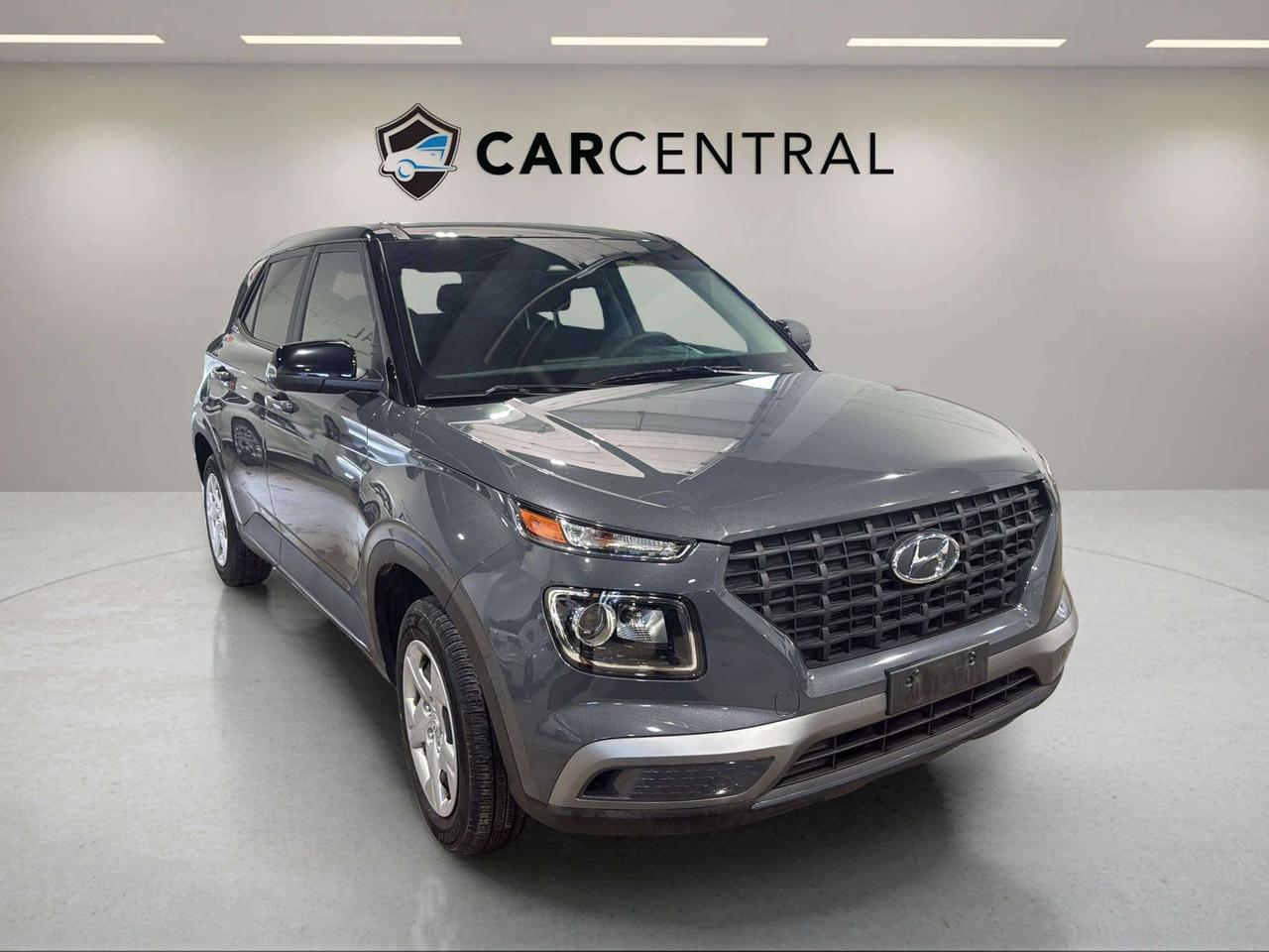 2023 Hyundai Venue ESSENTIAL | CLEAN CARFAX | 1 OWNER | CARPLAY Photo
