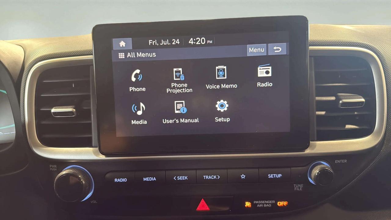 2023 Hyundai Venue ESSENTIAL | CLEAN CARFAX | 1 OWNER | CARPLAY Photo