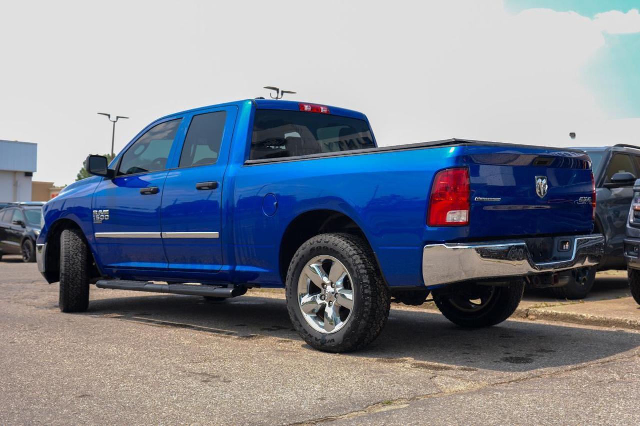 2019 RAM 1500 Classic CLASSIC ST 4X4 EXTENDED CAB SIDE STEPS Photo3