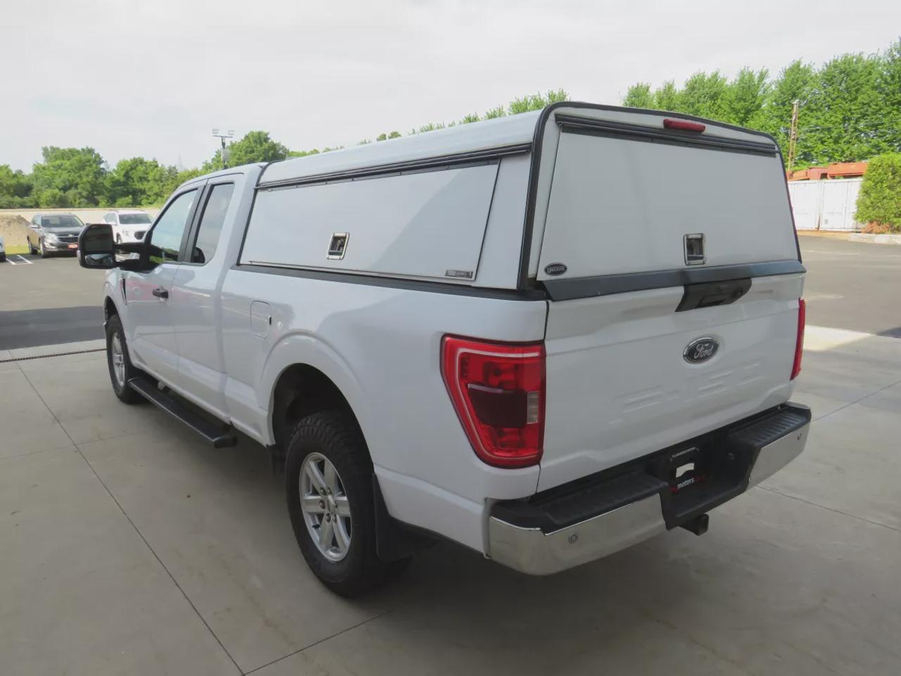 2022 Ford F-150 XLT | 4x4 | Equipment Group 300A | 5L V8 | Power Tailgate Lock |   Automatic | Alloy Wheels | Heated Power Mirrors | Air Conditioning | Navigation | Touchscreen Display | Android Auto & Apple CarPlay | USB-C Ports | Back-Up Camera | Cruise Control | Dynam Photo
