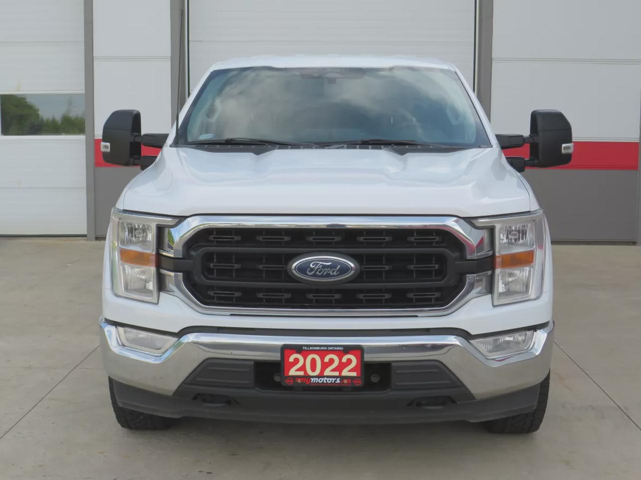 2022 Ford F-150 XLT | 4x4 | Equipment Group 300A | 5L V8 | Power Tailgate Lock |   Automatic | Alloy Wheels | Heated Power Mirrors | Air Conditioning | Navigation | Touchscreen Display | Android Auto & Apple CarPlay | USB-C Ports | Back-Up Camera | Cruise Control | Dynam Photo