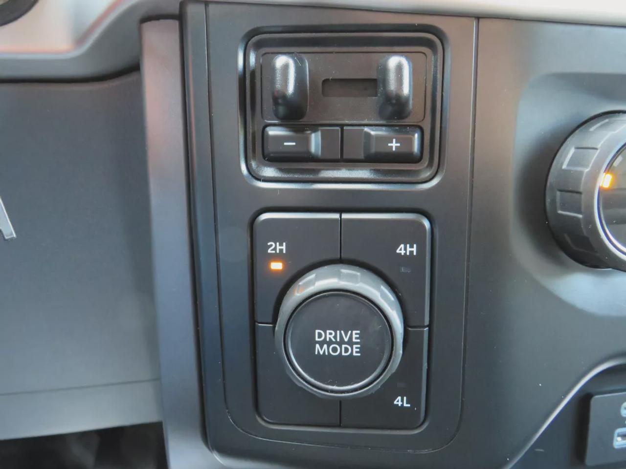 2022 Ford F-150 XLT | 4x4 | Equipment Group 300A | 5L V8 | Power Tailgate Lock |   Automatic | Alloy Wheels | Heated Power Mirrors | Air Conditioning | Navigation | Touchscreen Display | Android Auto & Apple CarPlay | USB-C Ports | Back-Up Camera | Cruise Control | Dynam Photo