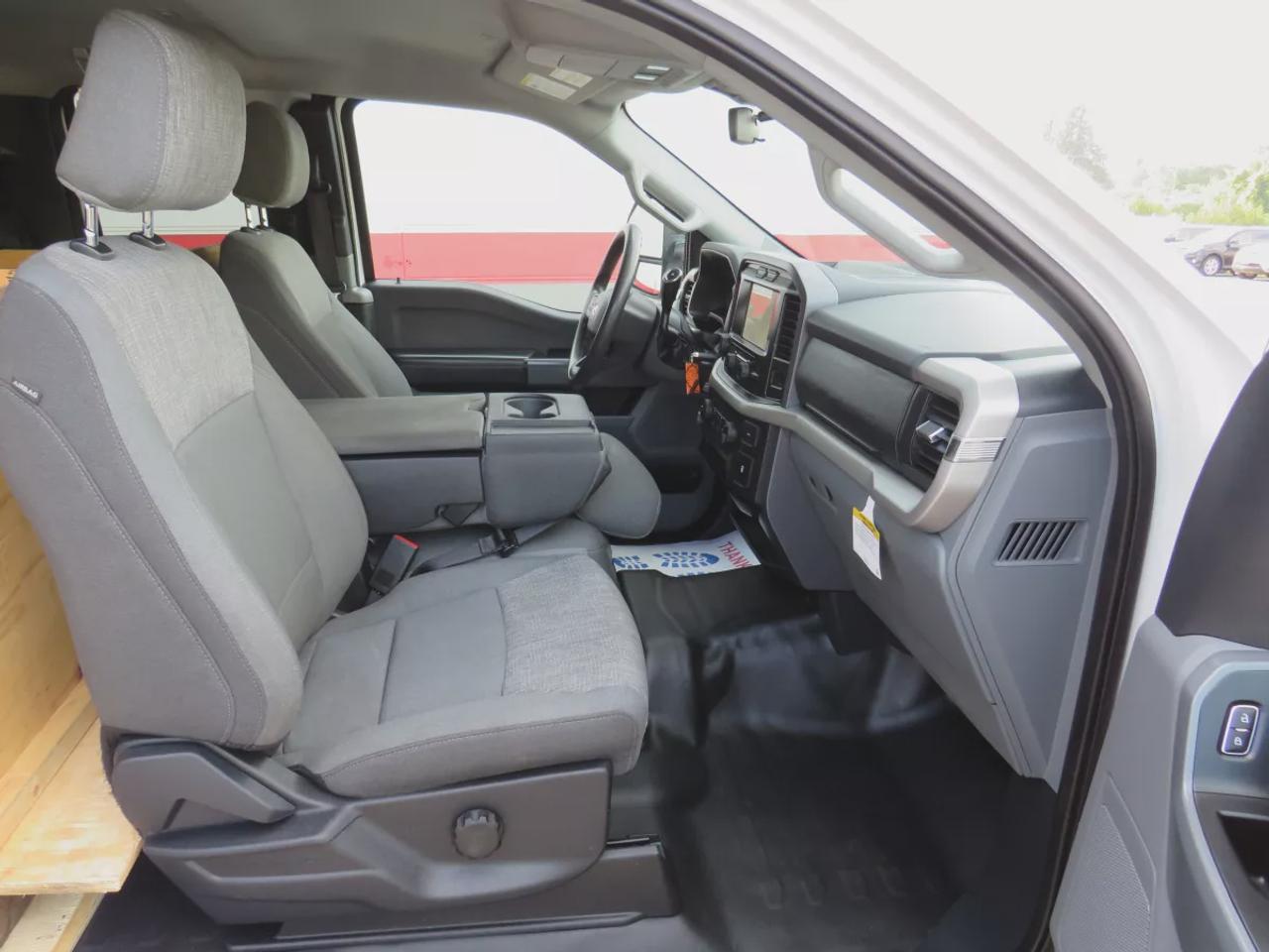 2022 Ford F-150 XLT | 4x4 | Equipment Group 300A | 5L V8 | Power Tailgate Lock |   Automatic | Alloy Wheels | Heated Power Mirrors | Air Conditioning | Navigation | Touchscreen Display | Android Auto & Apple CarPlay | USB-C Ports | Back-Up Camera | Cruise Control | Dynam Photo