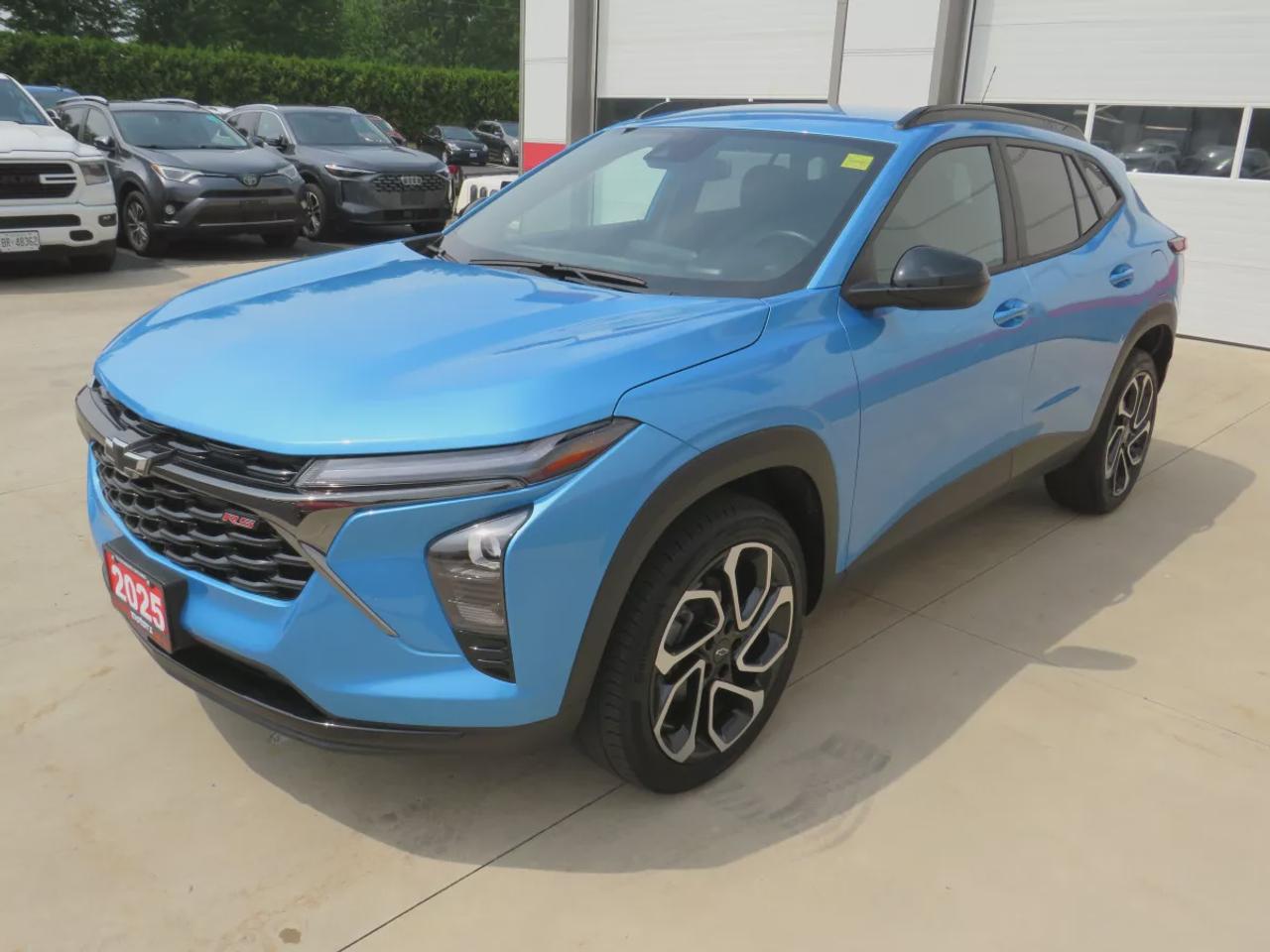 2025 Chevrolet Trax 2RS | FWD | Automatic | Alloy Wheels | Heated Seats | Heated Steering Wheel | Power Driver Seat | Climate Control | Touchscreen Display | Digital Driver Display | Android Auto & Apple CarPlay | USB-C Ports | Remote Start | Back-Up Camera | Adaptive Cruise Photo