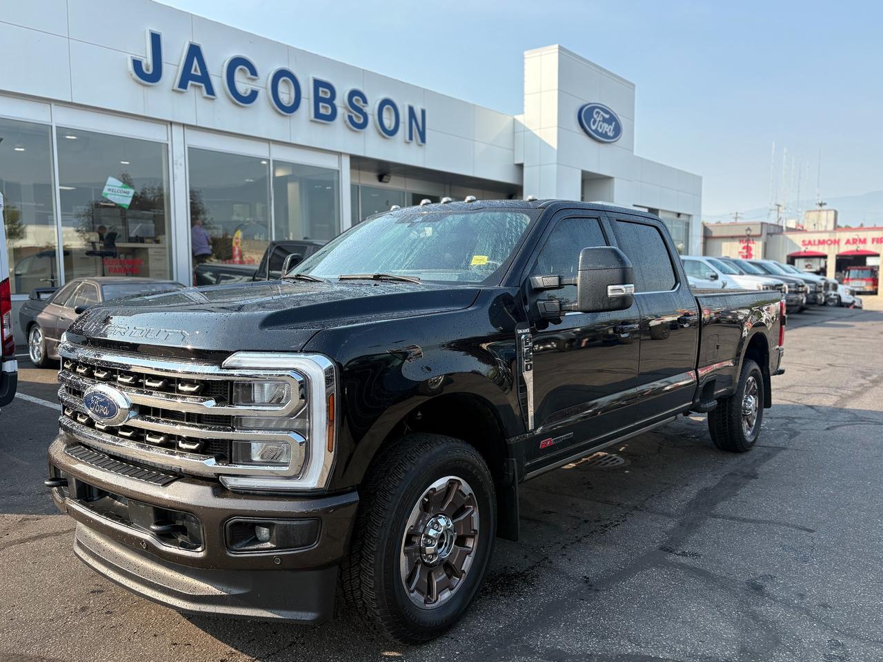 <p>Experience premium towing power with this 2024 Ford F-350 King Ranch. Finished in a striking Agate Black exterior, this King Ranch trim brings rich leather appointments and Western-inspired styling to Fords toughest Super Duty. With only 37,004 km on the odometer, it looks and drives like new. Highlights include heated and cooled leather seats, a panoramic moonroof, and a robust diesel-capable platform ready for serious towing and hauling. This F-350 is the total package for work or play. Visit Jacobson Ford today to take this King Ranch for a test drive!</p>