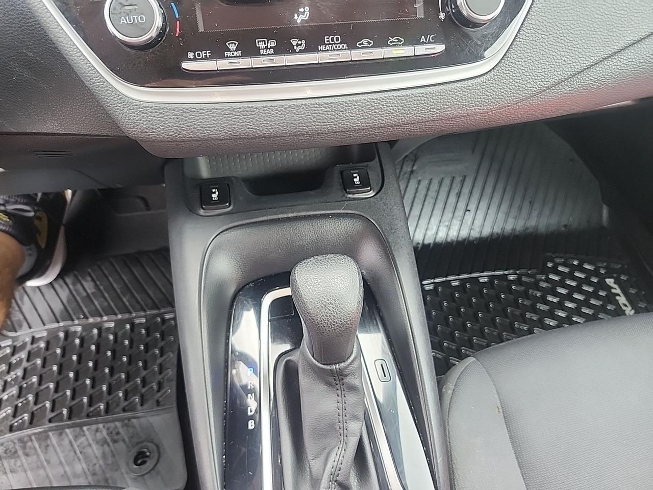 2024 Toyota Corolla LE - AUTO - AIR - PWR GROUP - CRUISE - FUEL MISER Photo