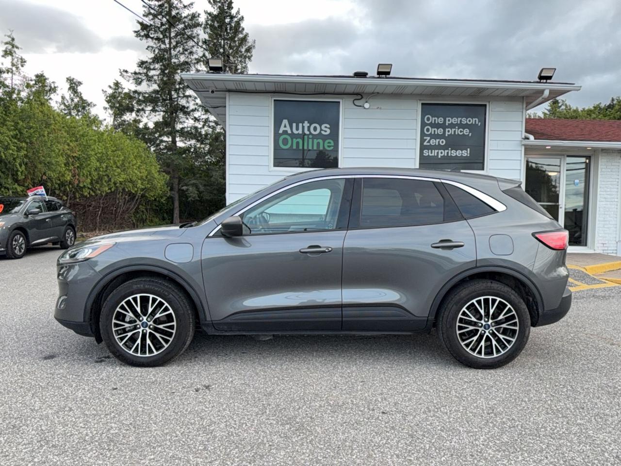 2022 Ford Escape SE PLUG-IN HYBRID - PWR GROUP - FUEL MISER - ALLOY Photo1