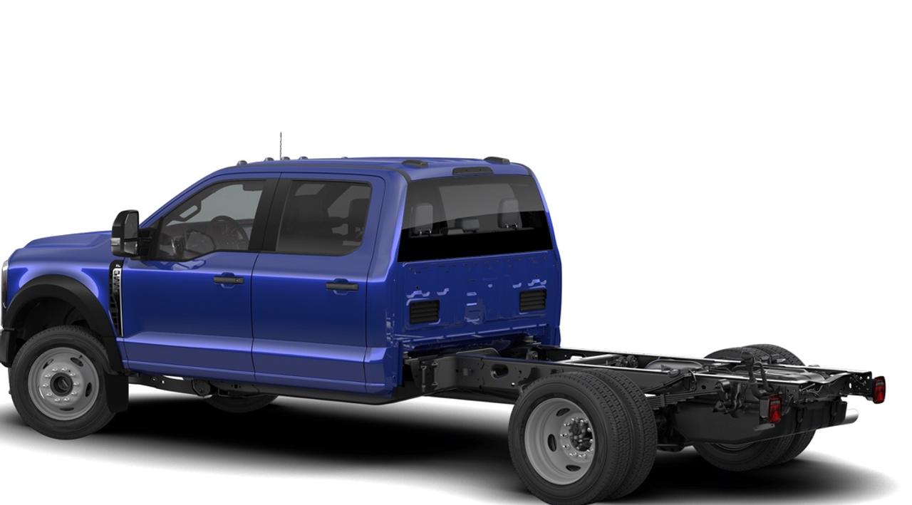 2026 Ford F-550 Super Duty DRW XL Photo1