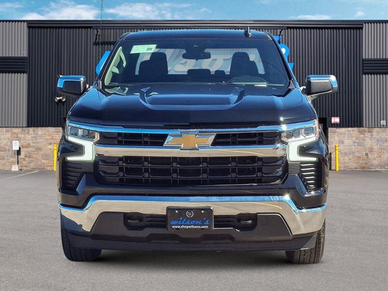 2026 Chevrolet Silverado 1500 LT Crew 4X4 | Heated Wheel + Seats | Power Seat | CarPlay + Android | Rear Cam | Alloy Wheels & More Photo