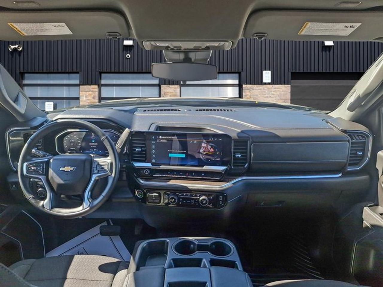 2026 Chevrolet Silverado 1500 LT Crew 4X4 | Heated Wheel + Seats | Power Seat | CarPlay + Android | Rear Cam | Alloy Wheels & More Photo