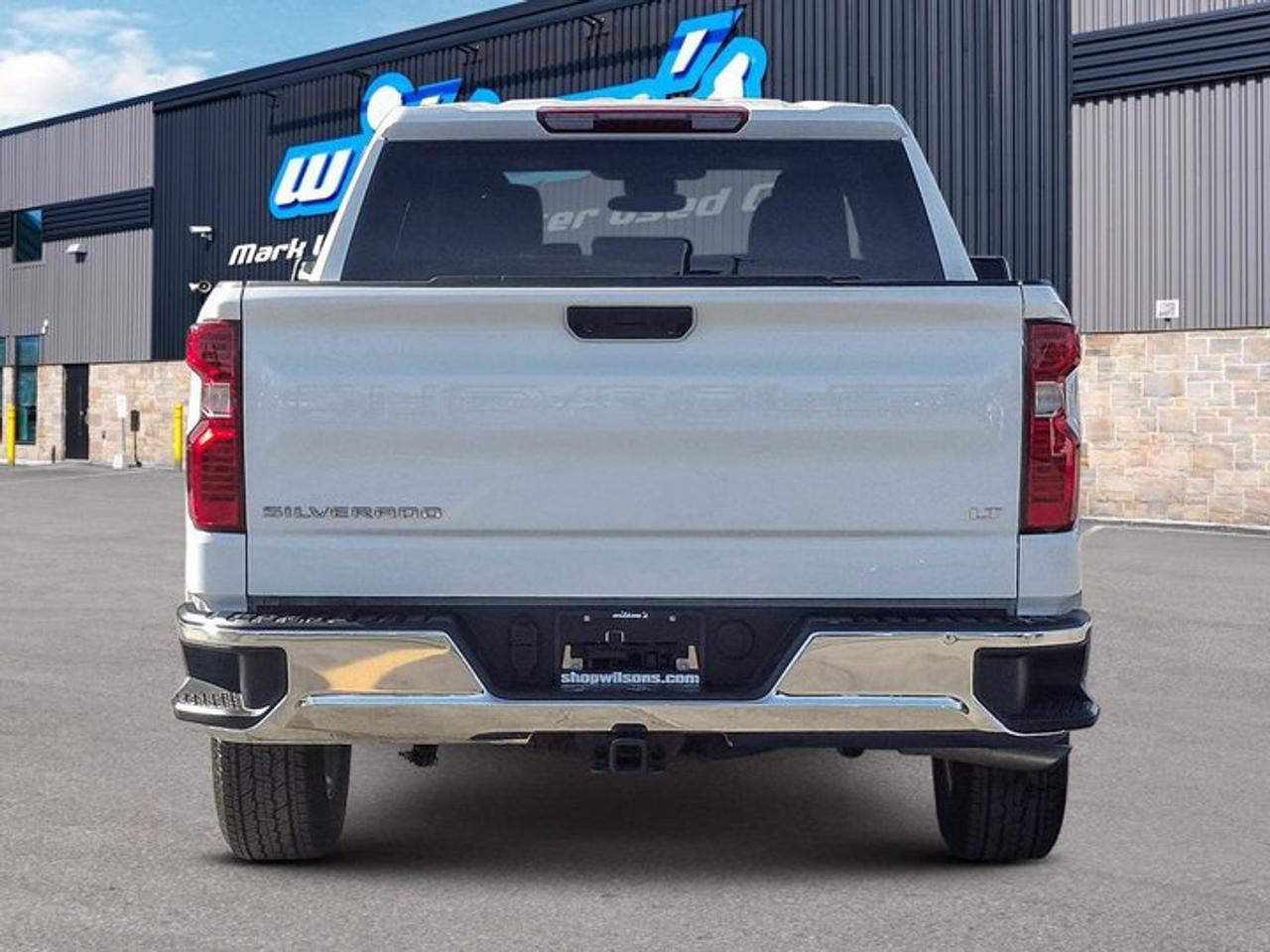 2026 Chevrolet Silverado 1500 LT Crew 4X4 | Heated Wheel + Seats | Power Seat | CarPlay + Android | Rear Cam | Alloy Wheels & More Photo4