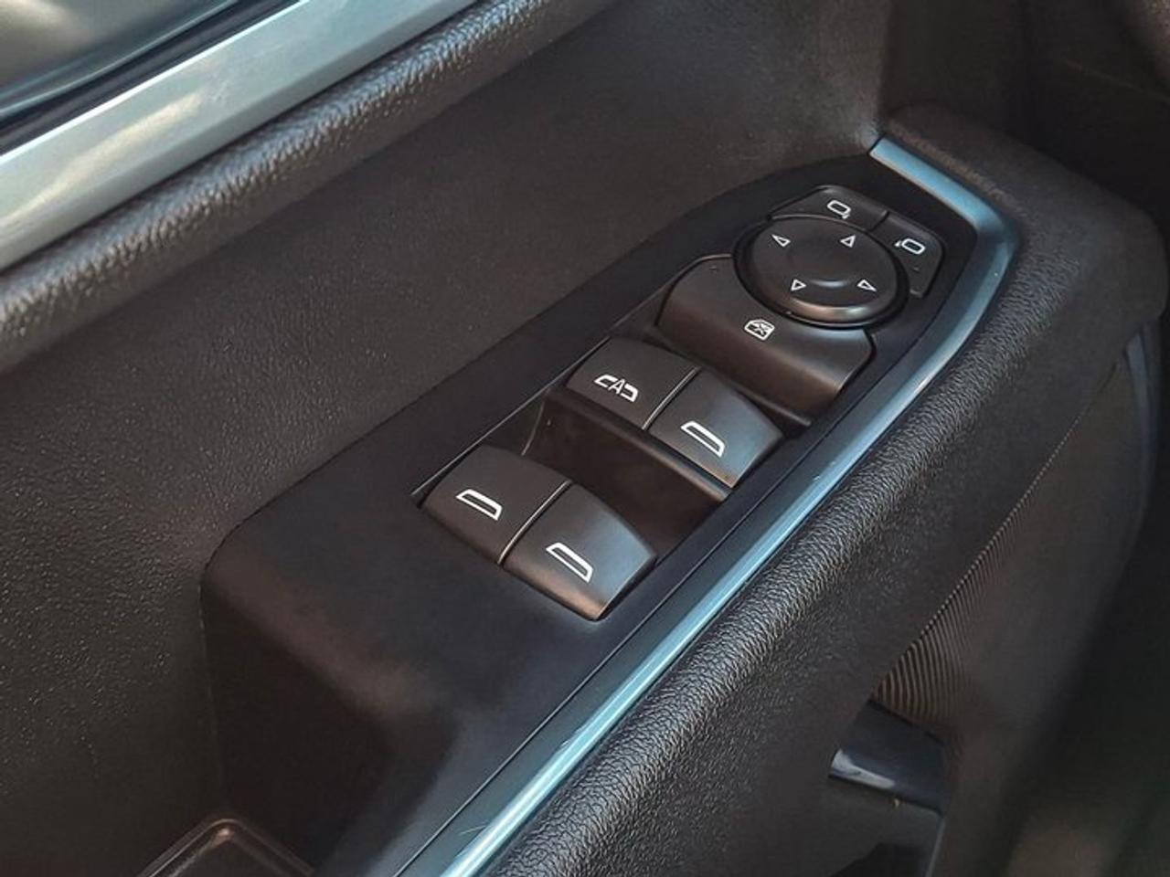 2026 Chevrolet Silverado 1500 LT Crew 4X4 | Heated Wheel + Seats | Power Seat | CarPlay + Android | Rear Cam | Alloy Wheels & More Photo