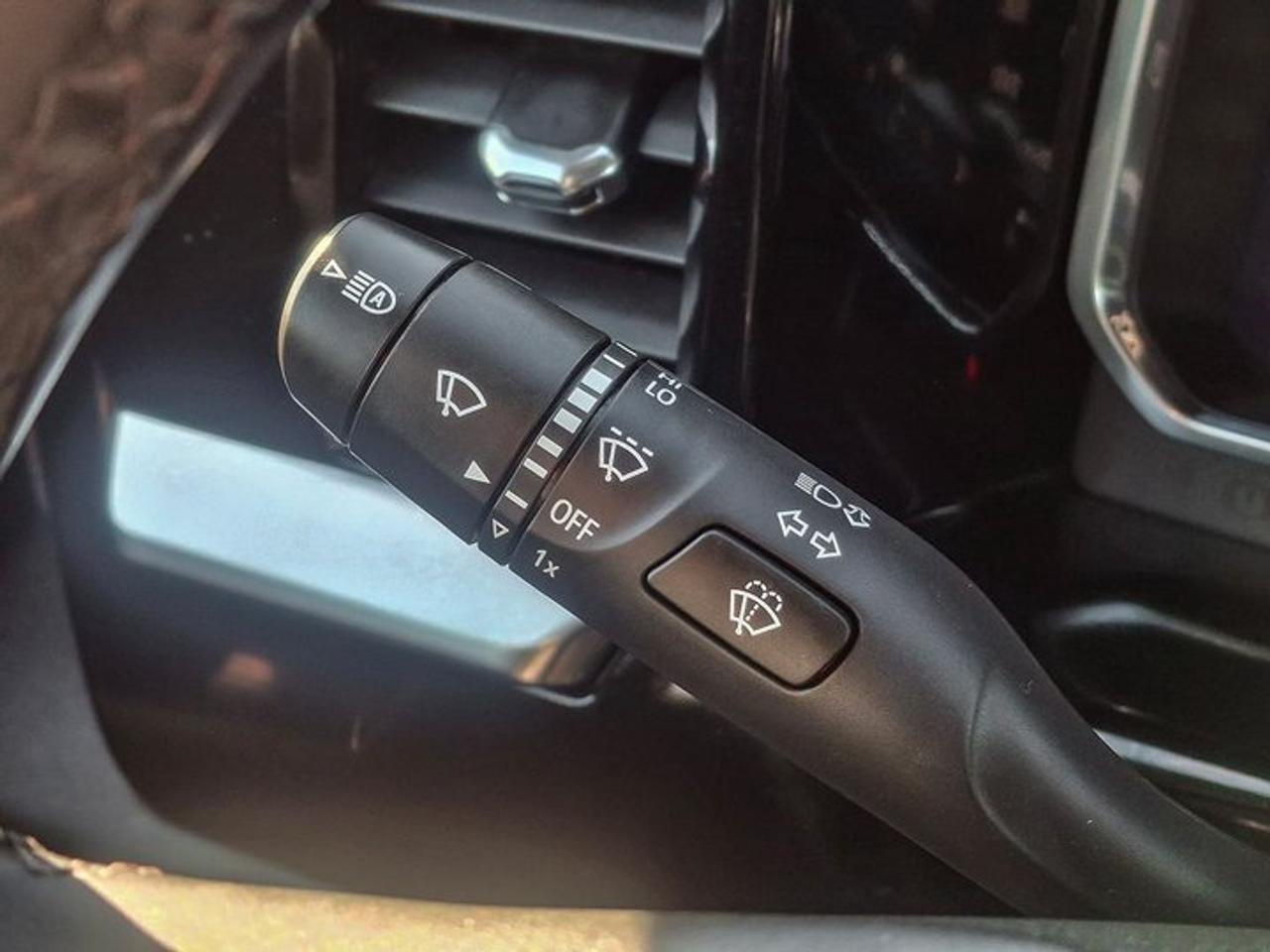 2026 Chevrolet Silverado 1500 LT Crew 4X4 | Heated Wheel + Seats | Power Seat | CarPlay + Android | Rear Cam | Alloy Wheels & More Photo
