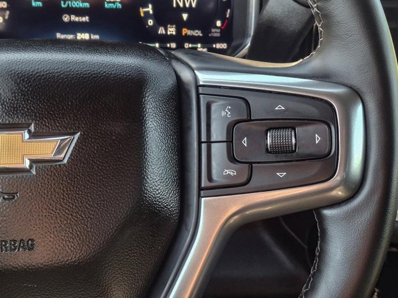 2026 Chevrolet Silverado 1500 LT Crew 4X4 | Heated Wheel + Seats | Power Seat | CarPlay + Android | Rear Cam | Alloy Wheels & More Photo