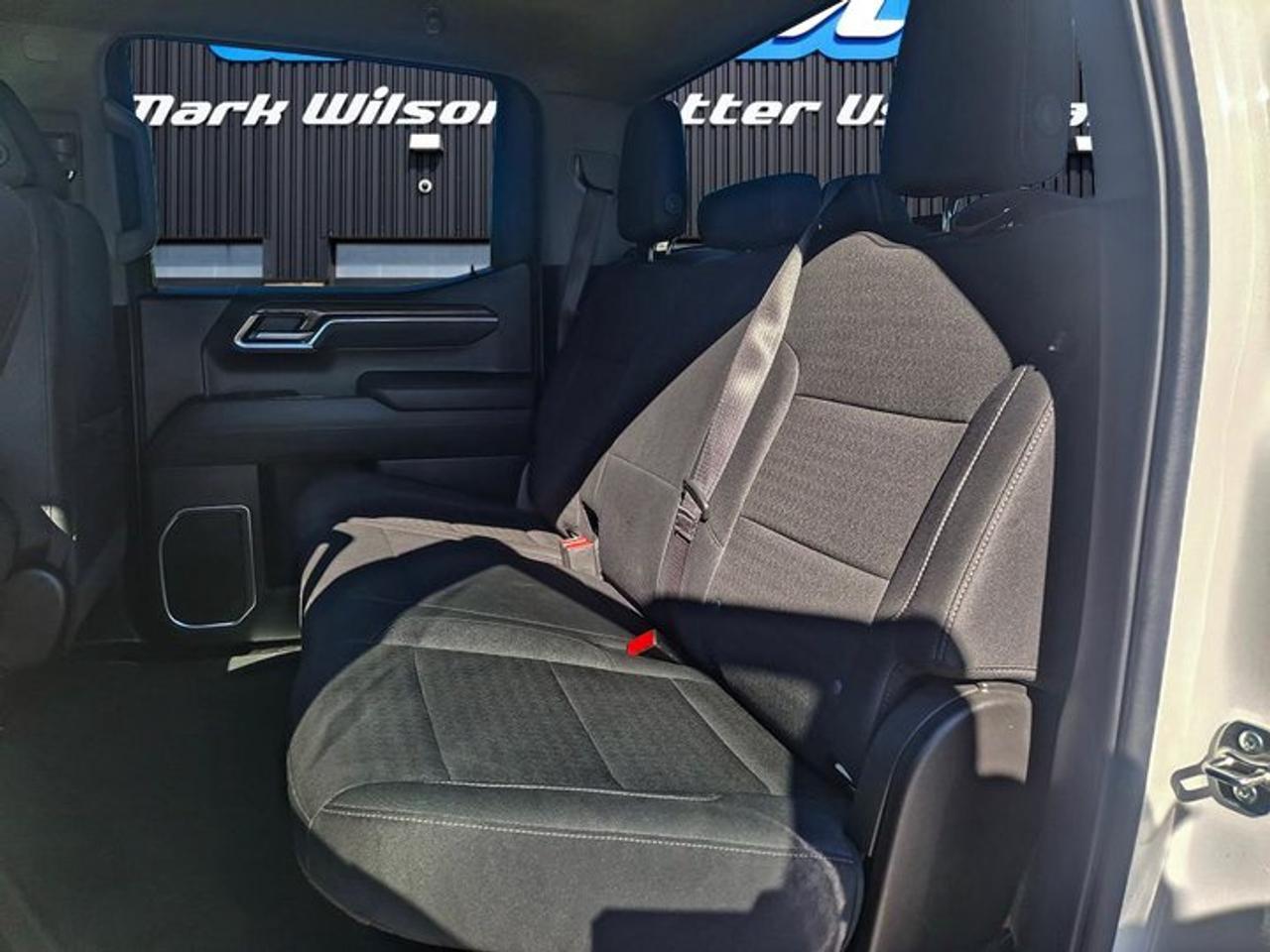 2026 Chevrolet Silverado 1500 LT Crew 4X4 | Heated Wheel + Seats | Power Seat | CarPlay + Android | Rear Cam | Alloy Wheels & More Photo