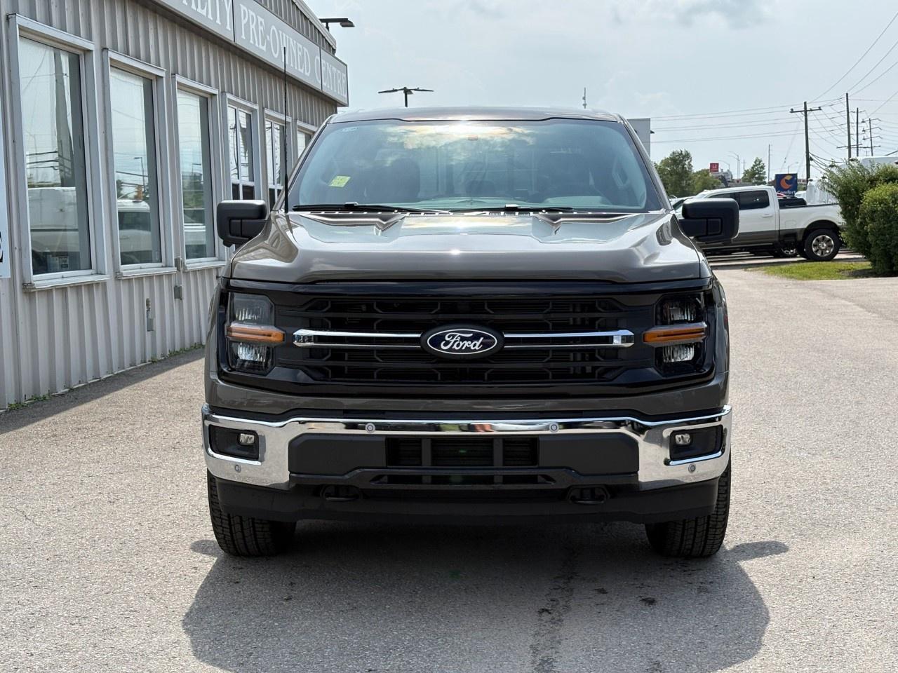 2026 Ford F-150 XLT 4WD SuperCrew 5.5' Box Photo3