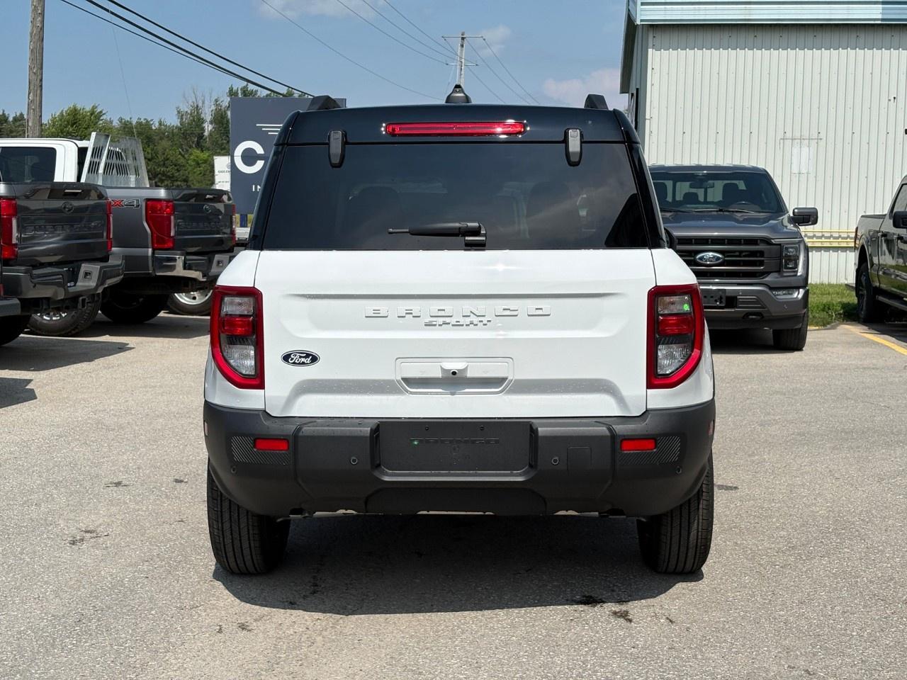 2026 Ford Bronco Sport Outer Banks 4x4 Photo