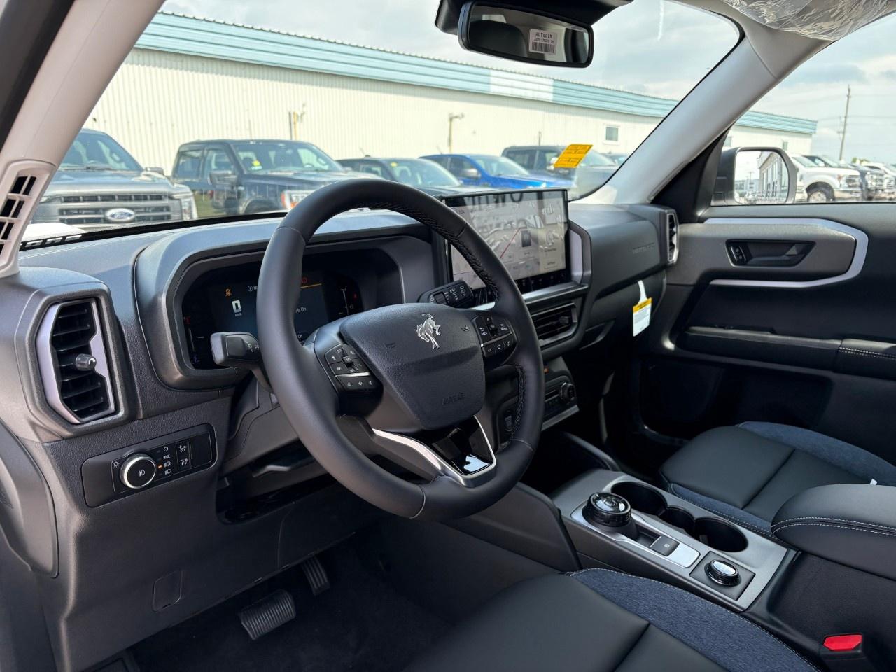 2026 Ford Bronco Sport Outer Banks 4x4 Photo