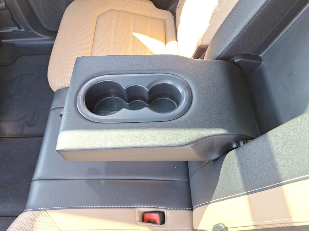 2024 Volkswagen Atlas Cross Sport 2.0 TSI Highline Photo