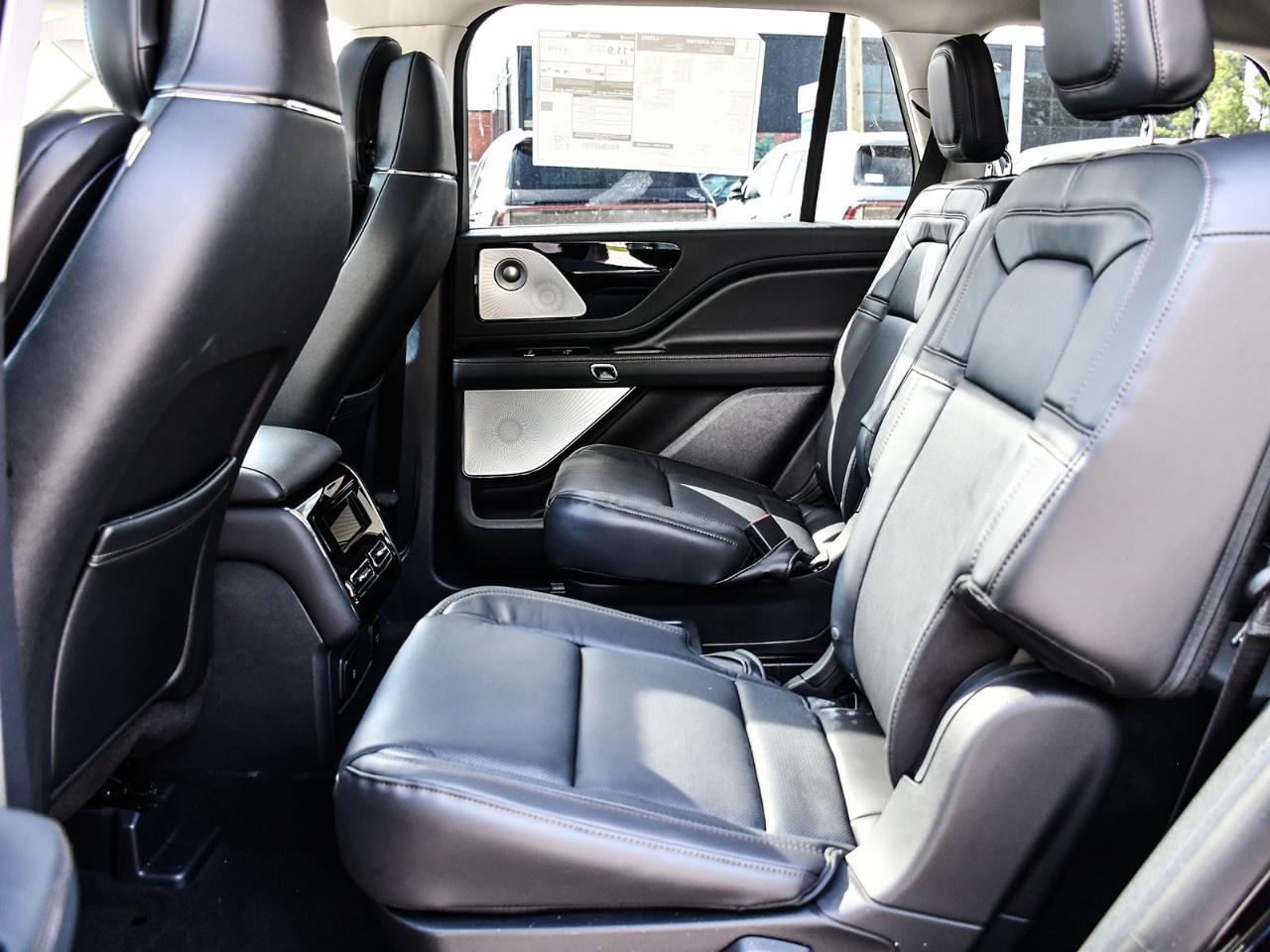 2026 Lincoln Aviator Reserve AWD Photo