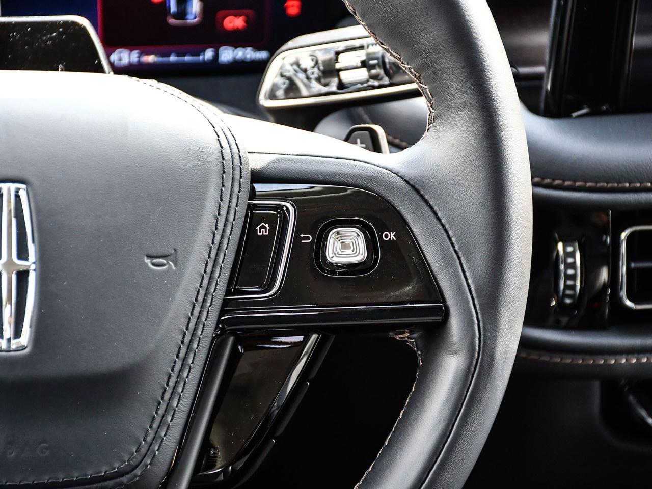 2026 Lincoln Aviator Reserve AWD Photo
