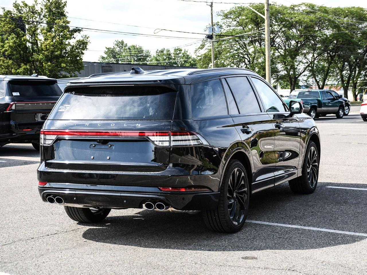 2026 Lincoln Aviator Reserve AWD Photo
