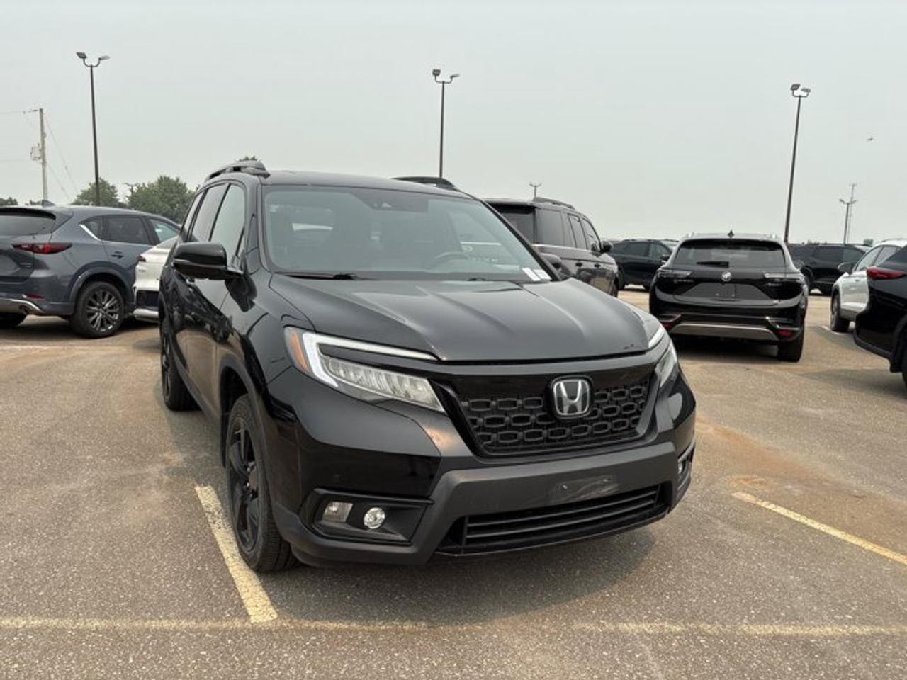 2020 Honda Passport Touring AWD | No Accidents | Vent. Seats | Heated Steering Photo